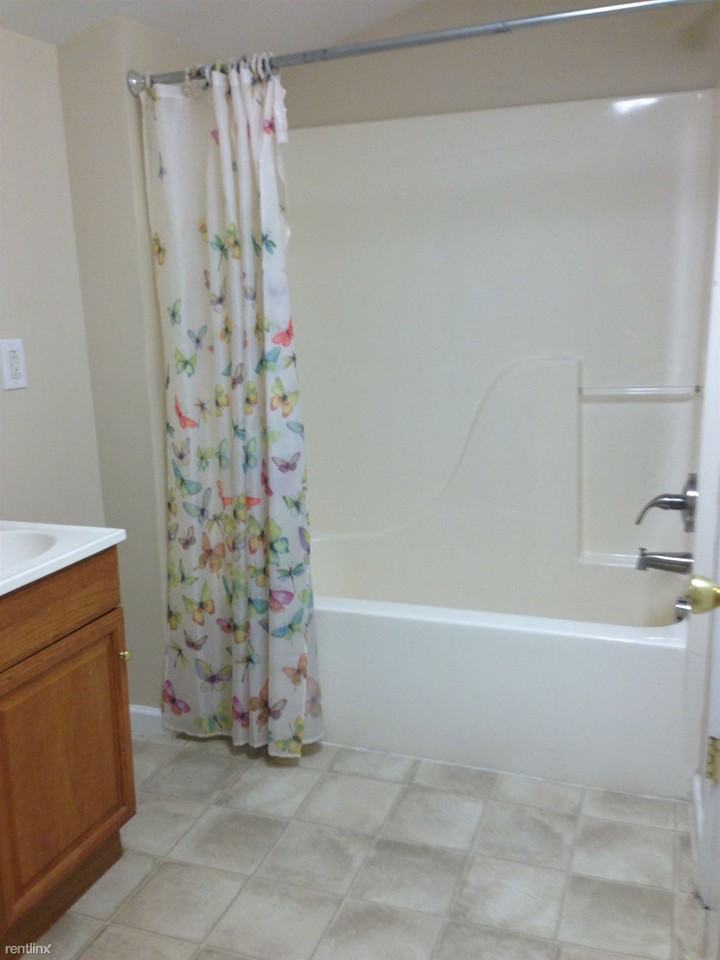 2717 Donna Hill Dr - Photo 3 of 11