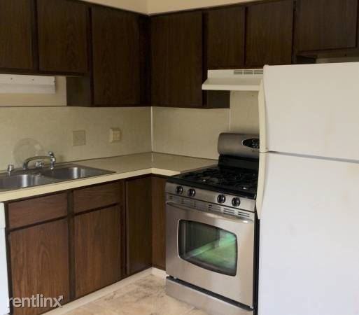 2121 Shangri-La Cir - Photo 3 of 8