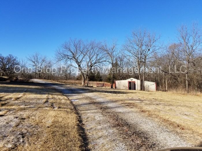 23108 Eisele Rd - Photo 2 of 18