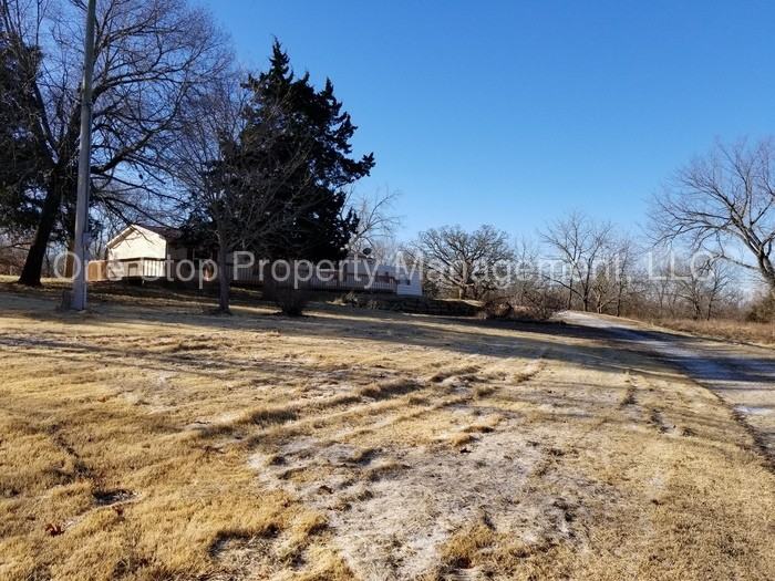 23108 Eisele Rd - Photo 3 of 18