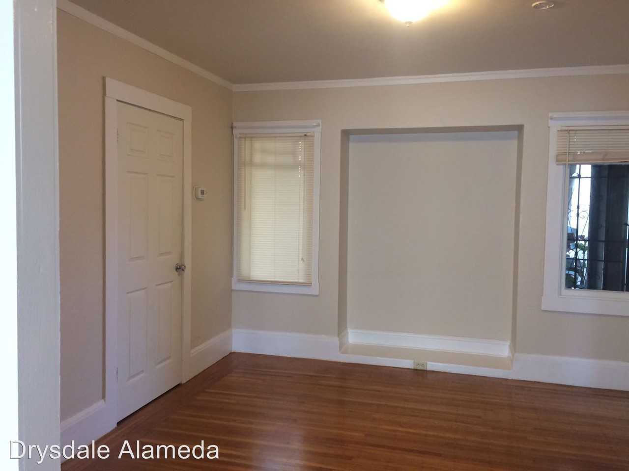 3939 Webster St - Photo 3 of 6