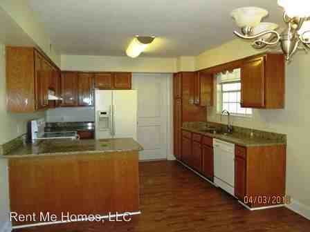 7 Canter Club Ct - Photo 3 of 16