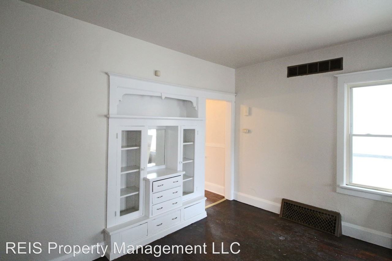 3226 N 36th St - Photo 2 of 18