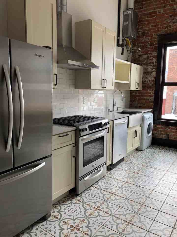 112 E. First Street - Photo 3 of 6