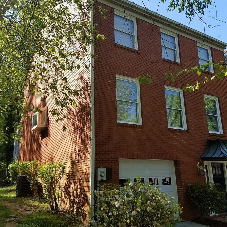 2138 Montreat Pkwy - Photo 2 of 15