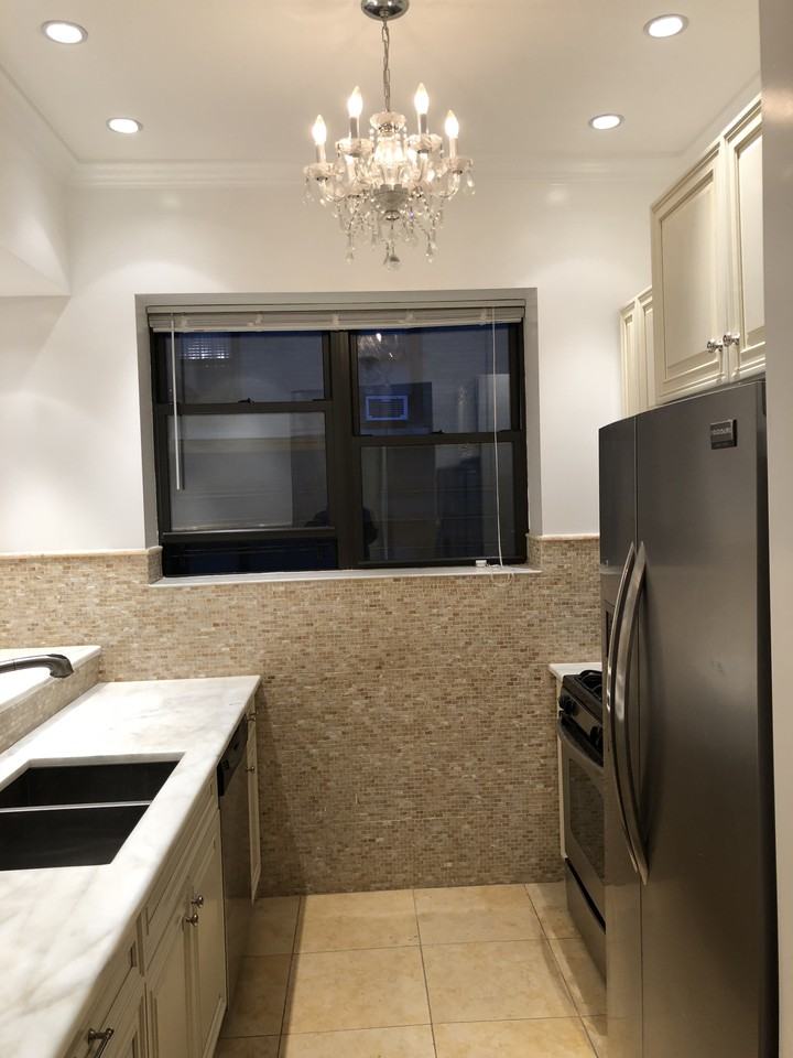 1240 Park Ave #6B - Photo 2 of 12