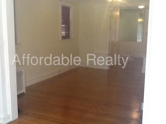 1164 Magnolia Ave - Photo 2 of 8