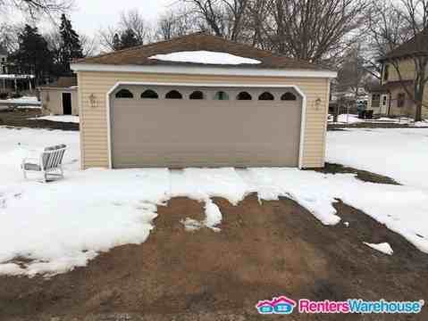 123 4th Ave E - Photo 2 of 13