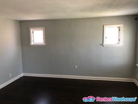 2913 Middlebush Ct - Photo 2 of 10