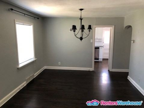 2913 Middlebush Ct - Photo 3 of 10