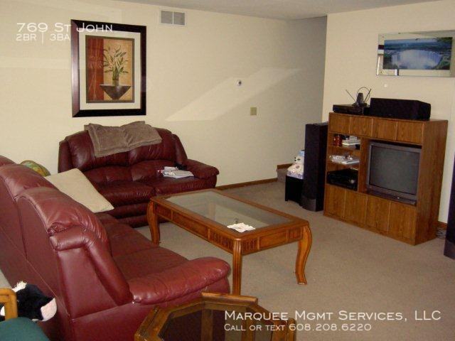 769 St John St - Photo 3 of 7