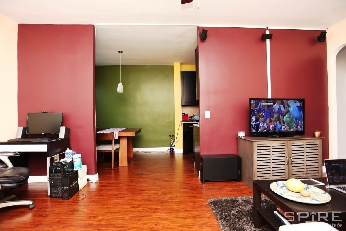 31-80 46th St #2C - Photo 5 of 10