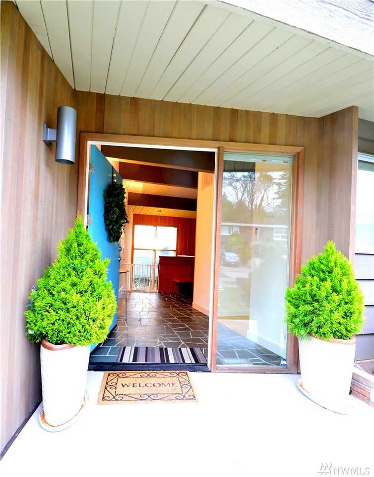 2350 26th Ave W - Photo 2 of 20