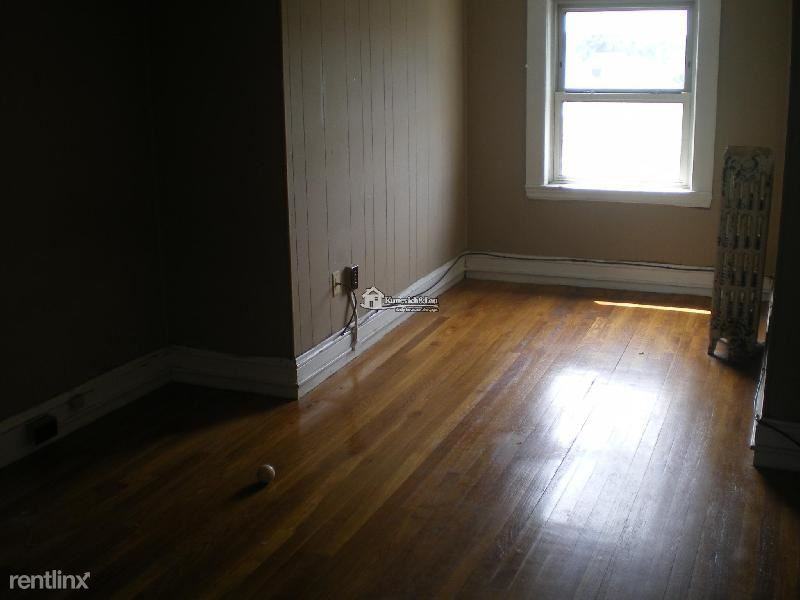 61 Putnam Rd - Photo 2 of 8