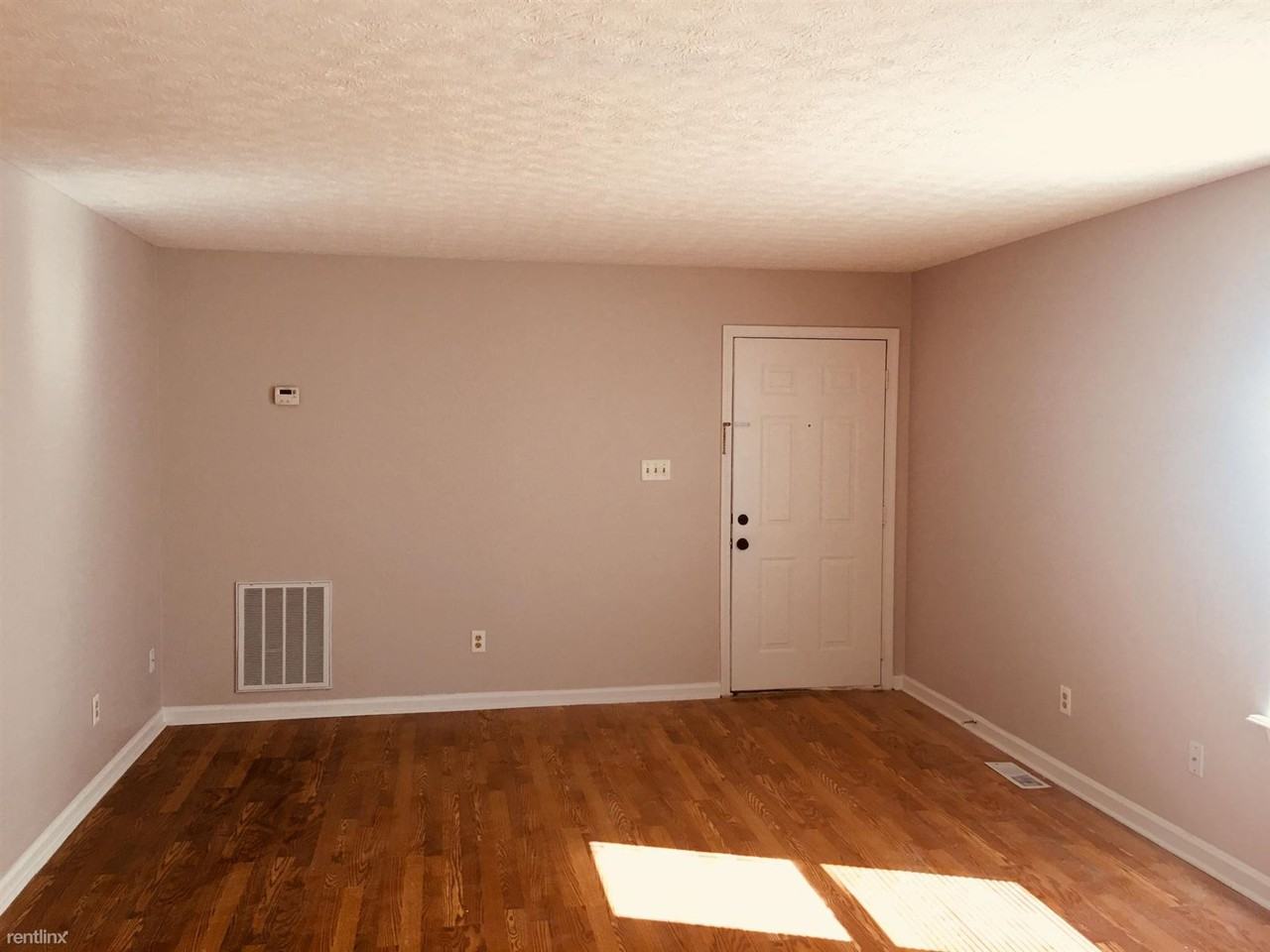 104 Amy Ave - Photo 2 of 6