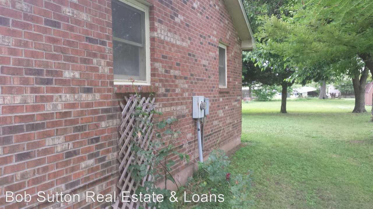 207 Linda St - Photo 3 of 16