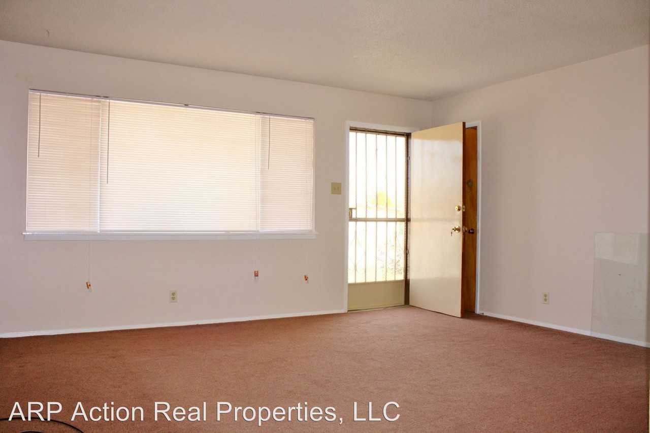 10328 Blythe Dr - Photo 2 of 8