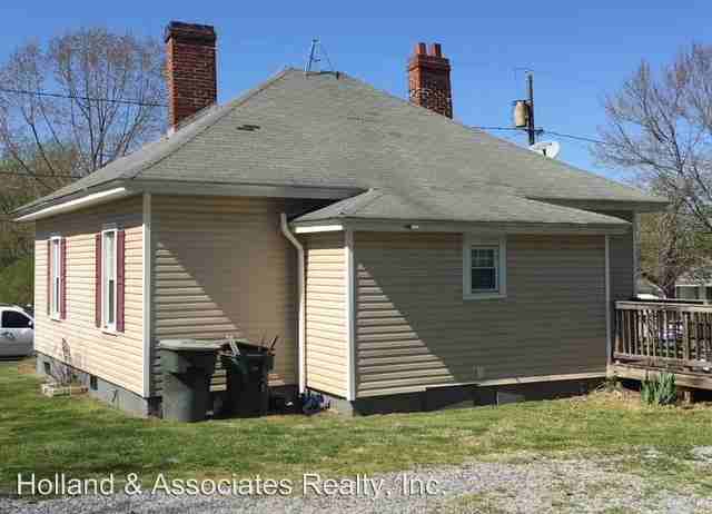 1310 Front St - Photo 2 of 8