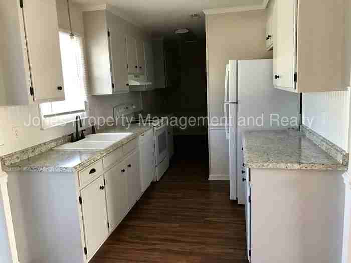 1110 Poole Pl NW - Photo 2 of 9