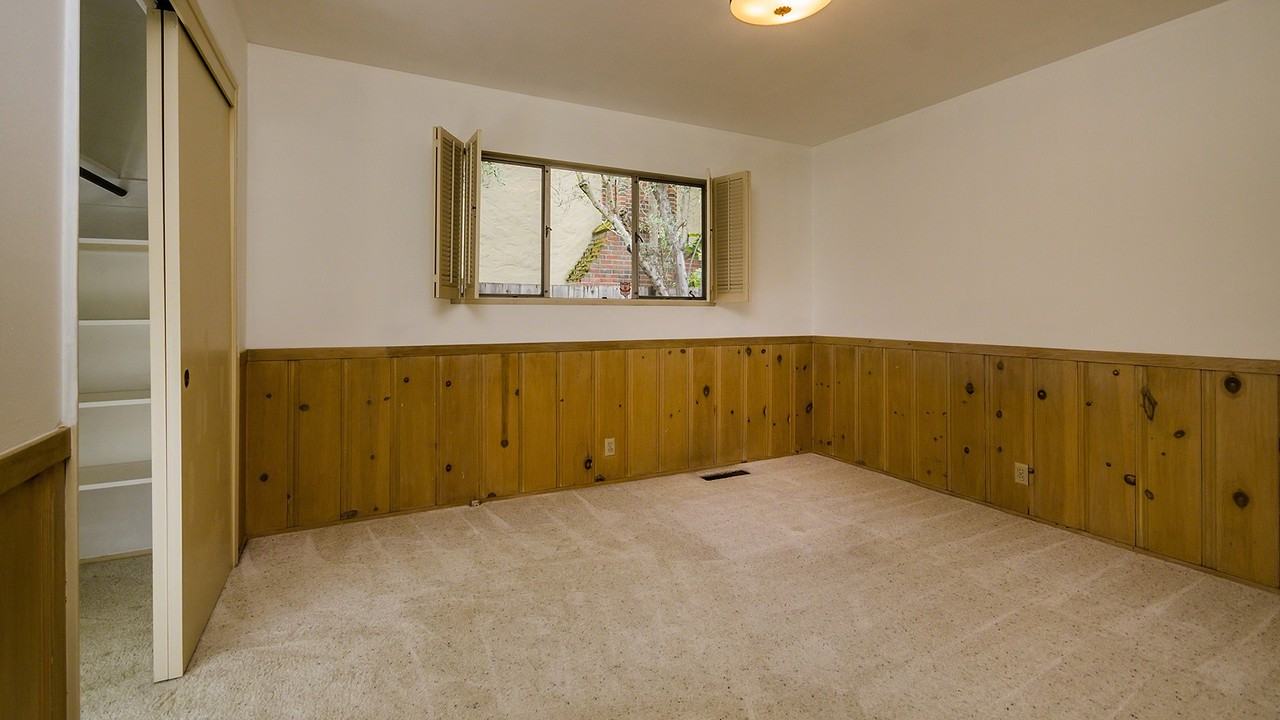 1301 Elder Ave - Photo 2 of 21