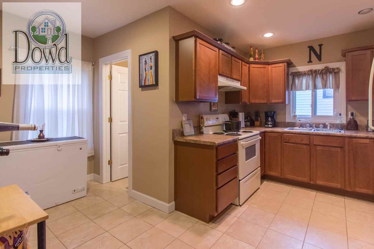 1104 North Oak Street - Photo 3 of 10