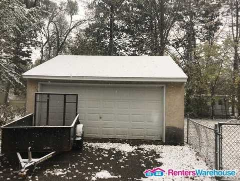 403 W 74th St - Photo 3 of 24