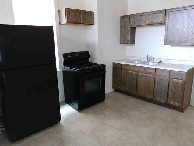 1845 S Springfield Ave - Photo 2 of 4