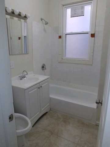 1845 S Springfield Ave - Photo 3 of 4