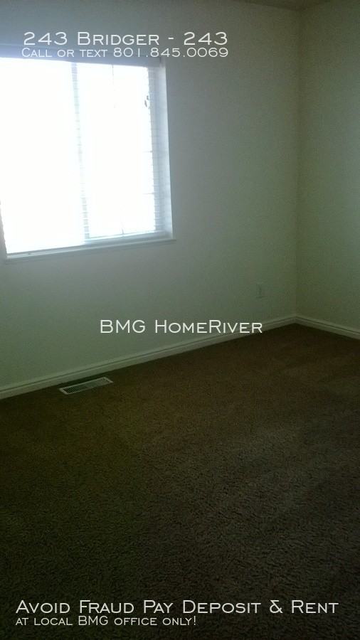 243 Bridger Dr #243 - Photo 2 of 9