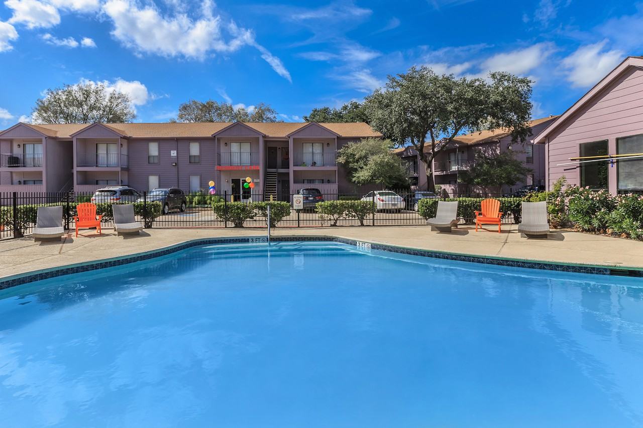 Olympia Flats Apartments - Photo 3 of 30