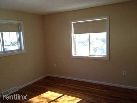 21 Oxford Cir - Photo 2 of 13