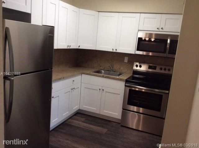 10020 SW 37th St #IV