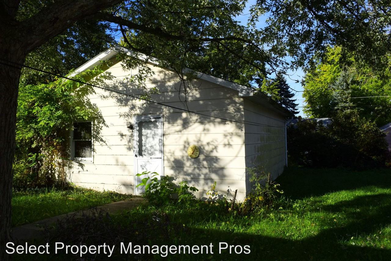 5224 Hoagland Ave - Photo 2 of 11