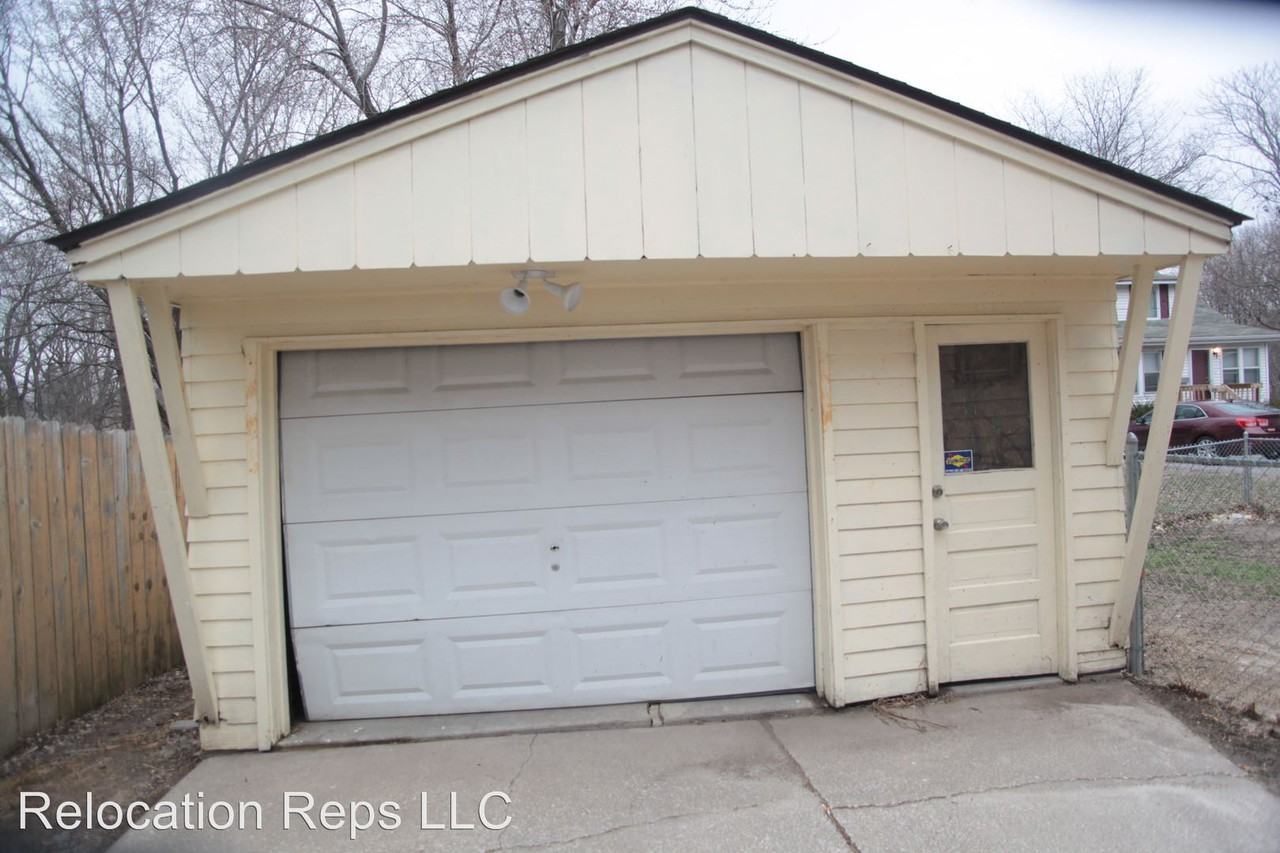 3235 24th Ave - Photo 3 of 22