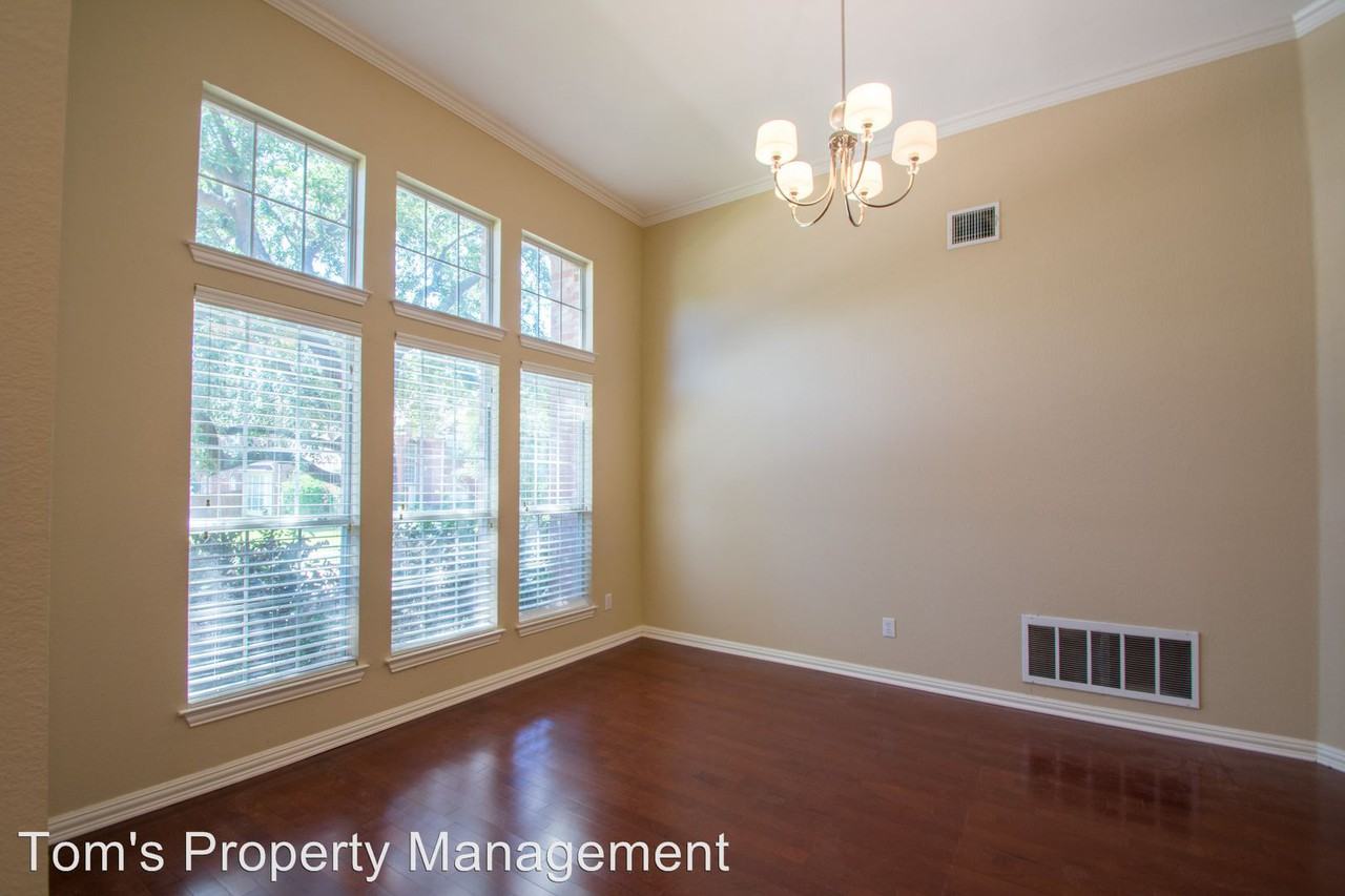 4633 Home Pl - Photo 3 of 25