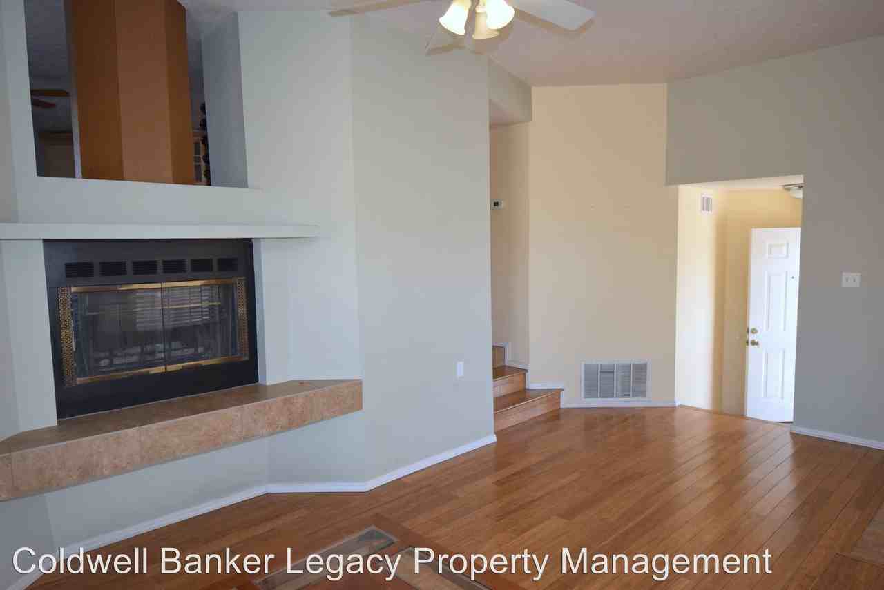 820 Monte Alto Dr NE - Photo 3 of 21