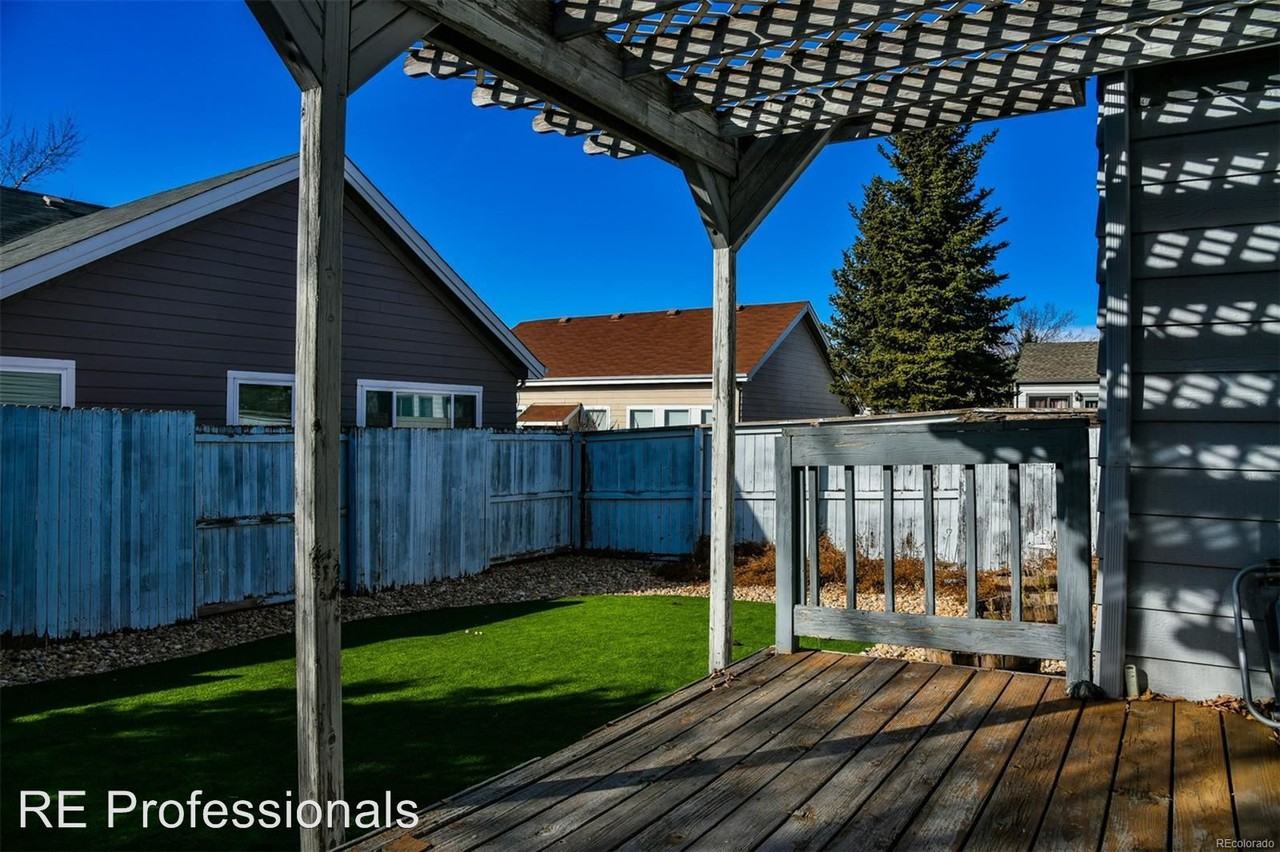 2213 S Kingston Ct - Photo 2 of 8