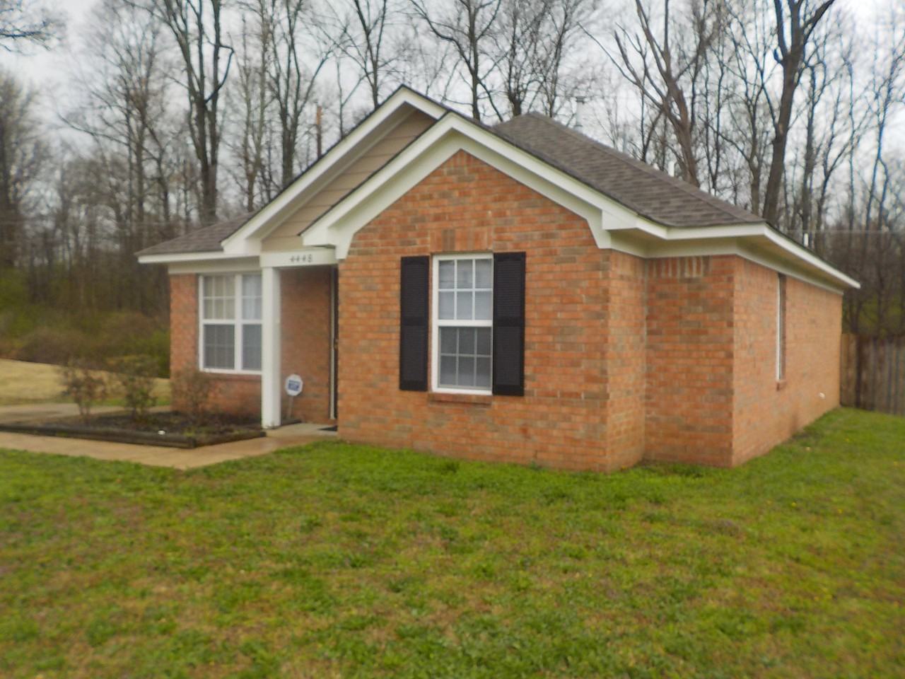 4448 Kings Valley Cove W - Photo 2 of 18