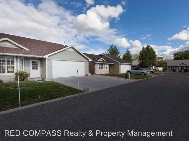 2978 1/2 Redbud Ct - Photo 2 of 8