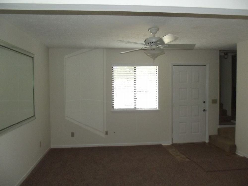 3925 Molina Rd - Photo 3 of 11