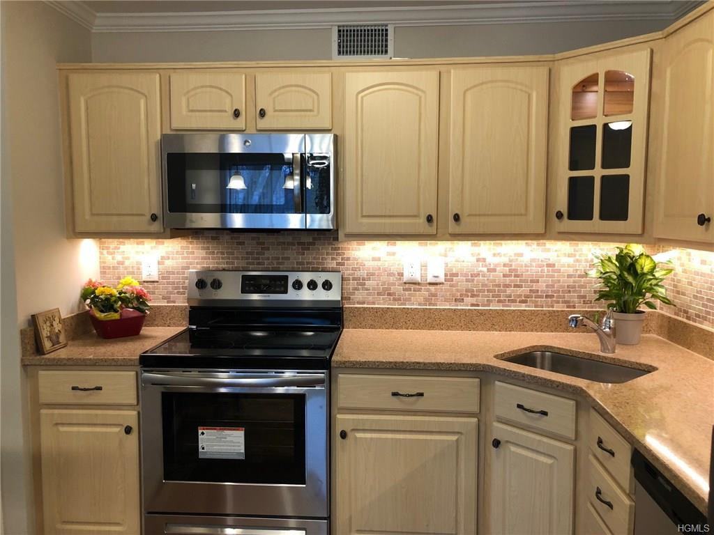 146 Flintlock Way #b - Photo 2 of 11