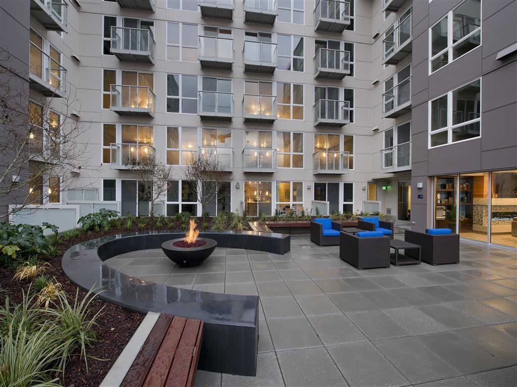 4745 40th Avenue SW - Photo 3 of 31