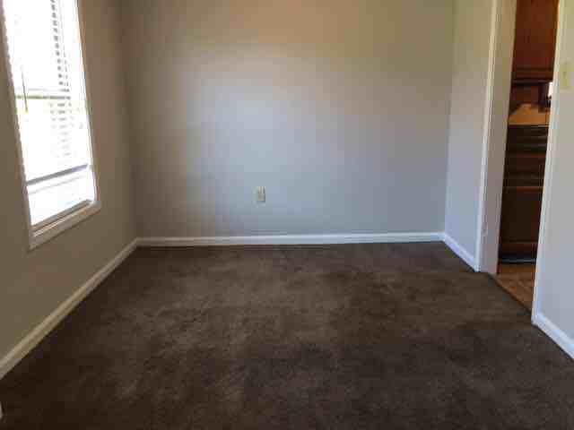 3794 Castleman St - Photo 3 of 10