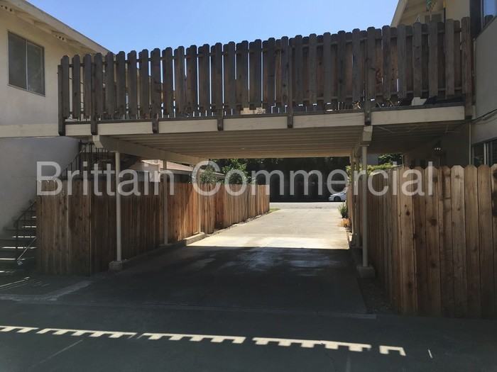 828 2nd St - Photo 2 of 9