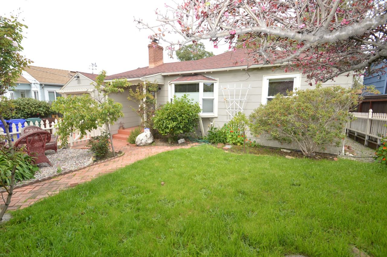 5439 Santa Cruz Avenue - Photo 2 of 9