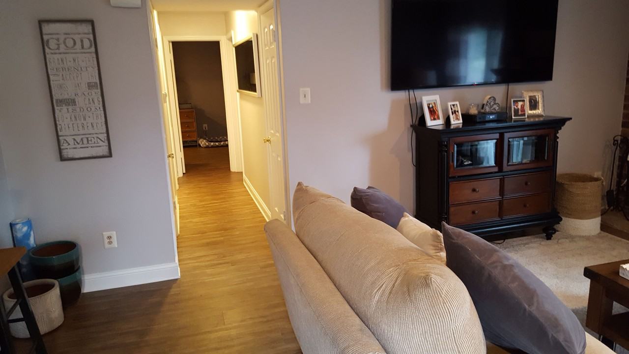 639A Palmer Ln - Photo 2 of 11