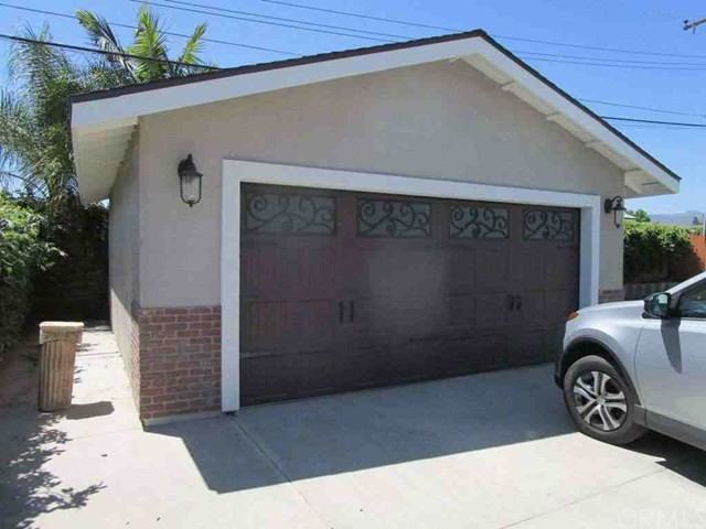 217 S Glengrove Ave - Photo 2 of 14