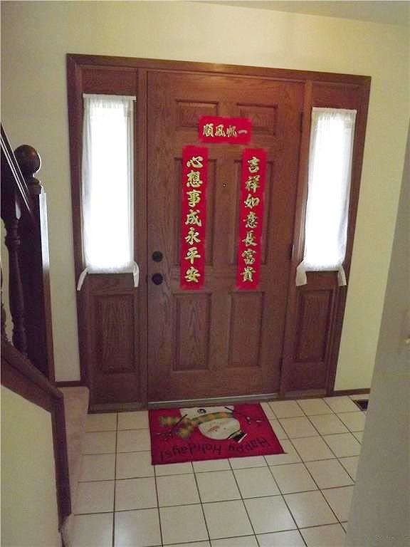 726 Baker St - Photo 2 of 16