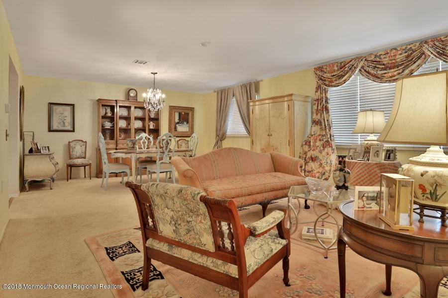 169 Biabou Dr - Photo 3 of 10