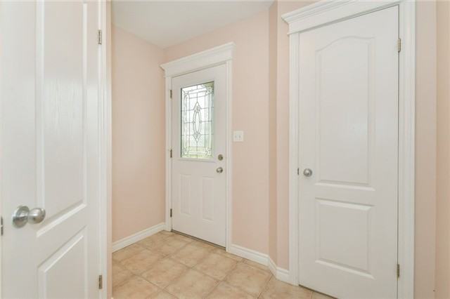 286 Severn Dr - Photo 2 of 20